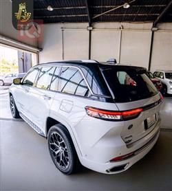 جیپ گراند شیرۆکی